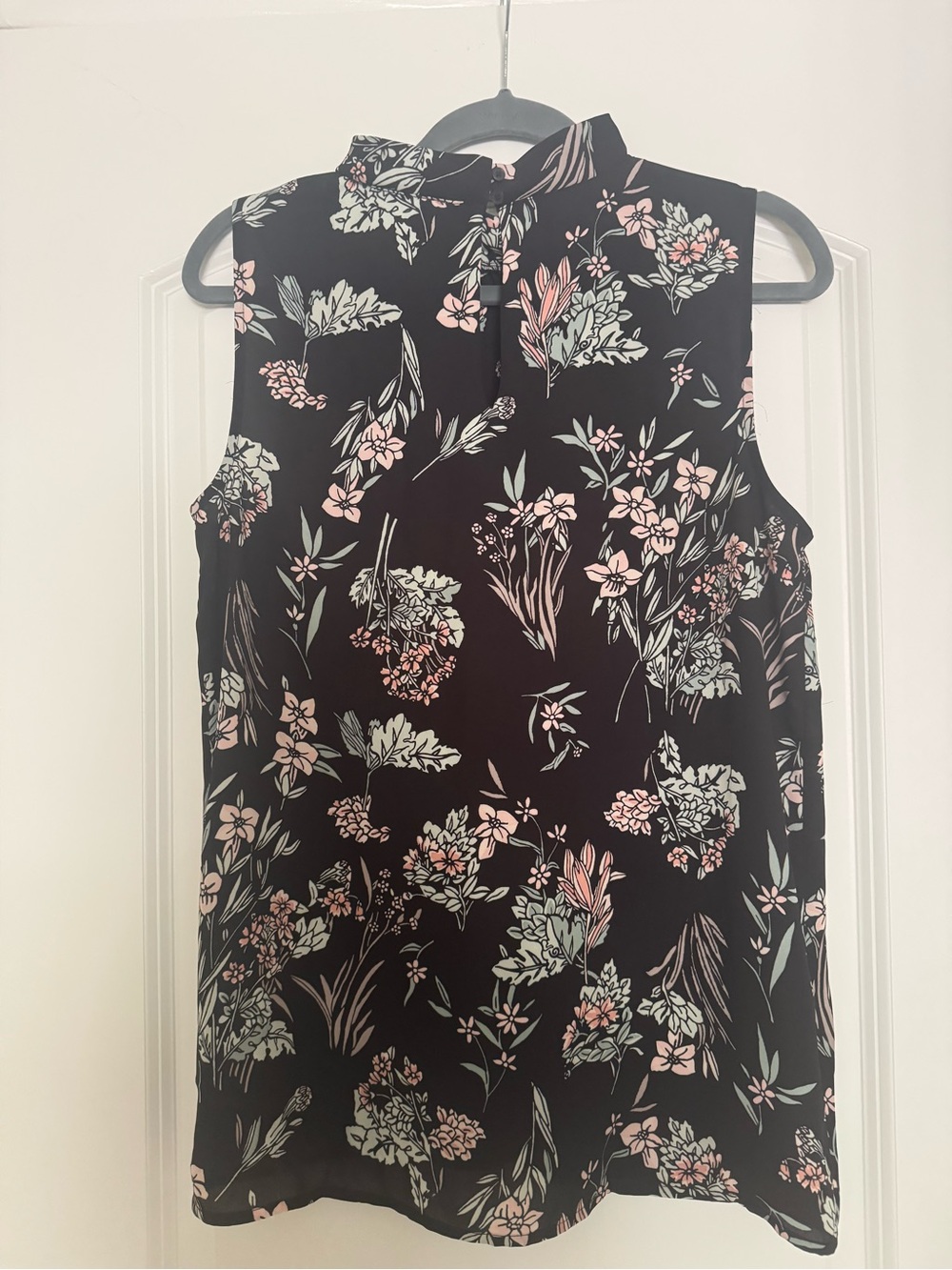 LOFT Black Sleeveless Floral Mock Neck Top in Pink & Green